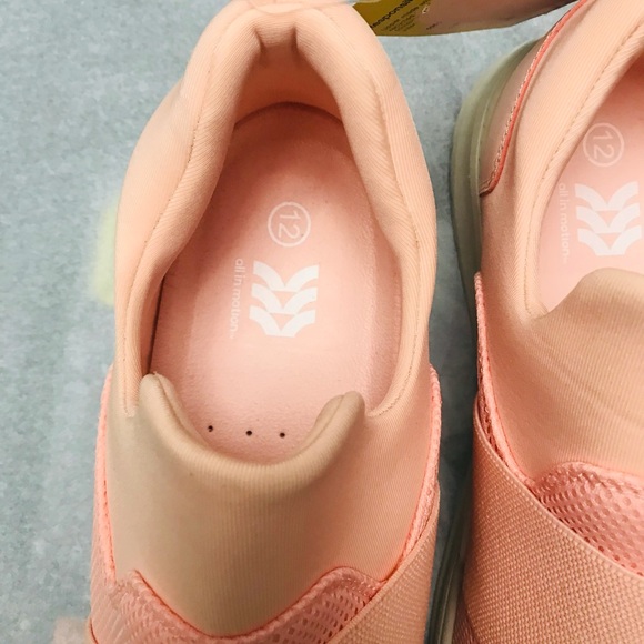 ALL IN MOTION WOMEN SLIP-ON SNEAKERS. STYLISH DESIGN FOR COMFORT. NEW, SIZE 12 - Picture 6 of 8